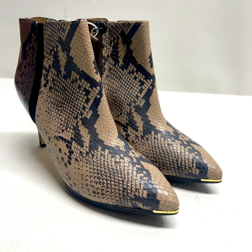 Cole Hann Grand Ambition snake print ankle boots size 6 upper embossed leather